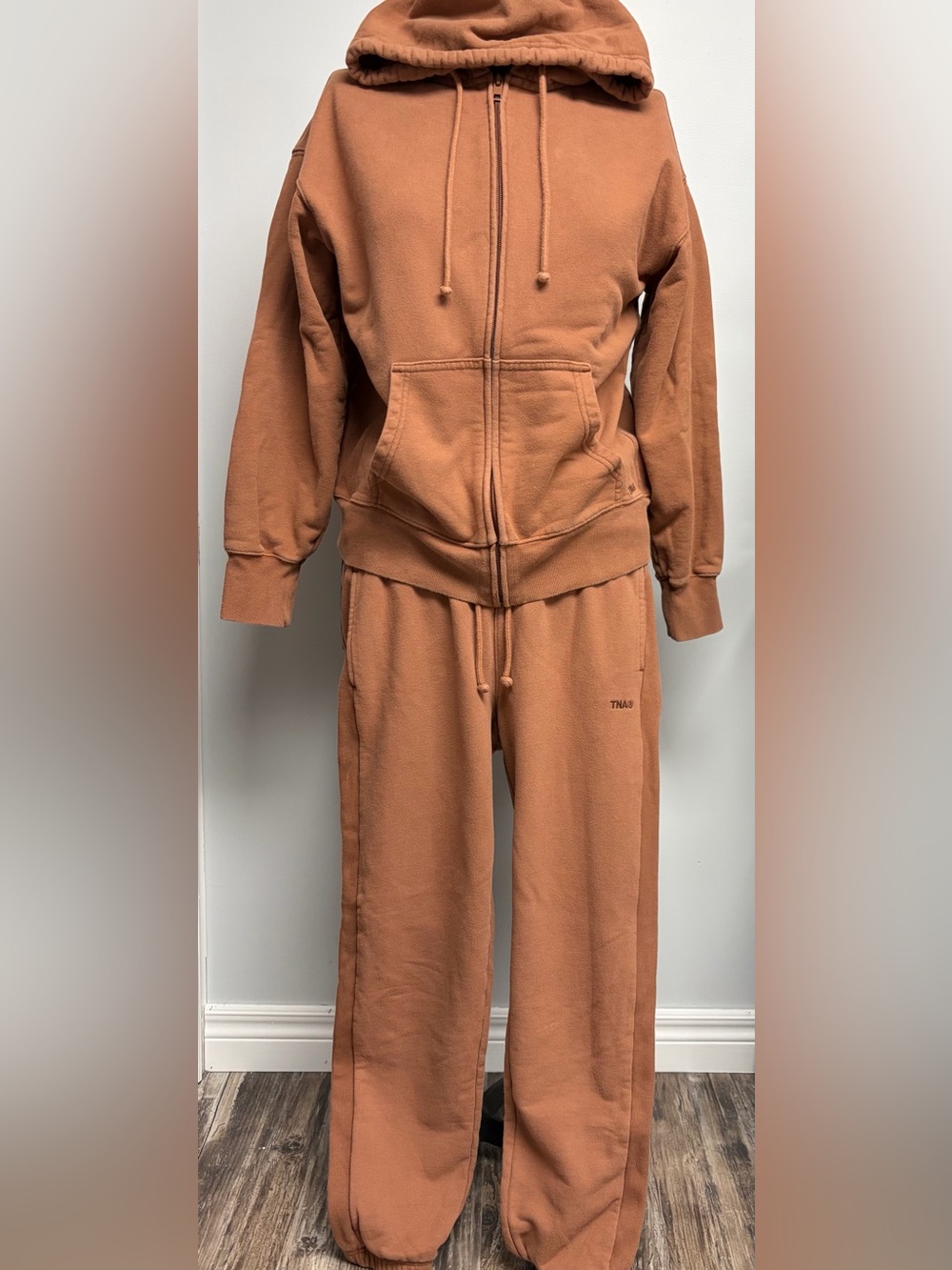TNA Terry Sweatfleece Boyfriend Fit Sweatsuit set - Picture 2 of 7